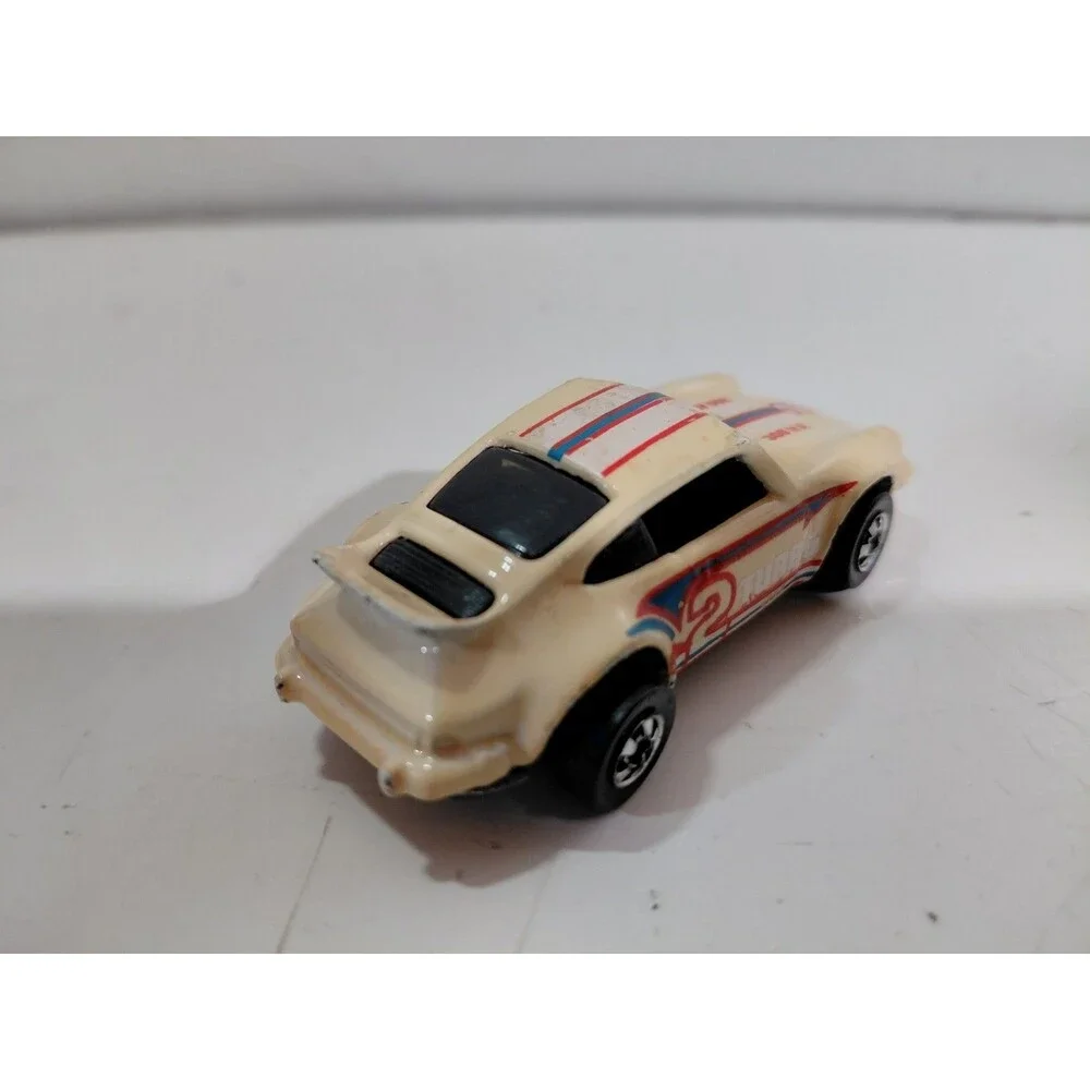 Hot Wheels Black Wall 1:64 Die Cast 1974 Malaysia 2 Porsche 911 Turbo Sports Car
